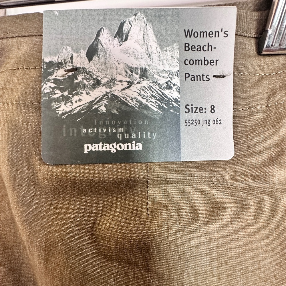 Patagonia Womens Beach-comber Pants. S- 8. Brand new w tags Color-fatigue green.